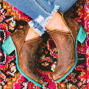 Liz Cognac Embroidered Dream Circle G by Corral 10